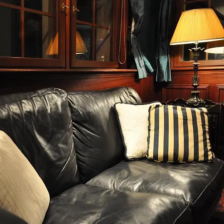 De La Paix 샘페리