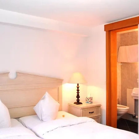 Szálloda De La Paix