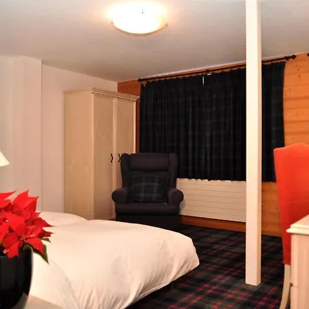 De La Paix Hotel 3*