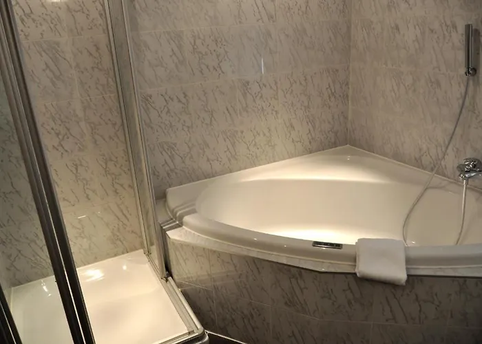 De La Paix Hotel Champéry