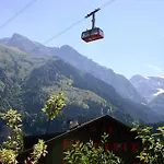 De La Paix 3*